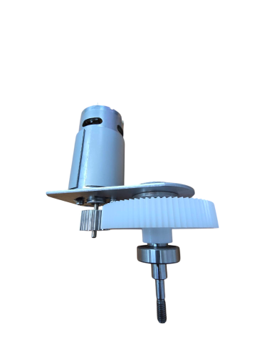 Мотор в сборе для 24В триммера 2107207 СТАРАЯ МОДИФИКАЦИЯ АРТИКУЛ БЕЗ SA ПРИВОД КАТУШКИ ЧЕРЕЗ РЕДУКТОР P/N: R0102034-00 P/N: R0102034-00